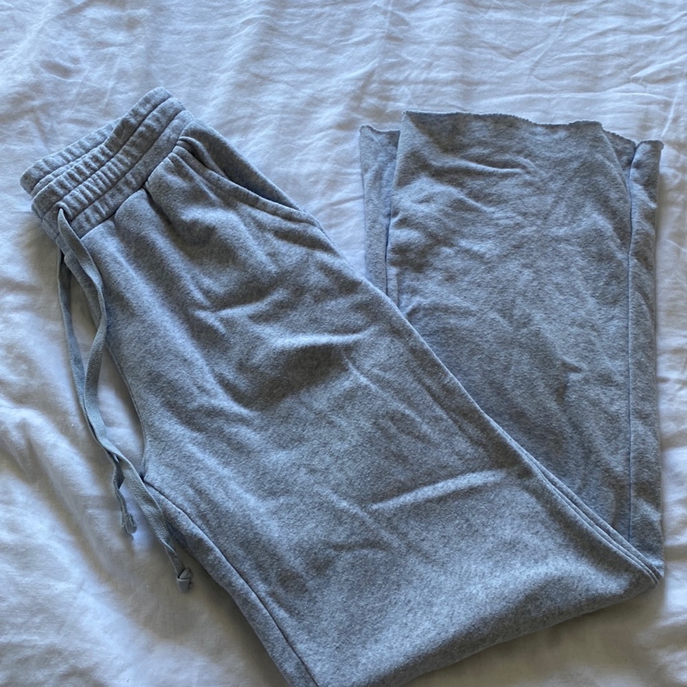 Wide leg sweatpants